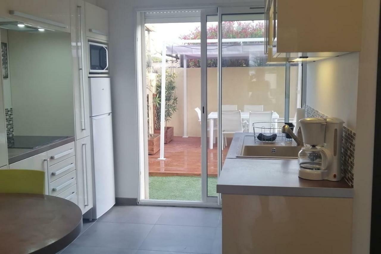 Maison F2, Neuve Au Calme Avec Jardinet La Crau Exterior foto